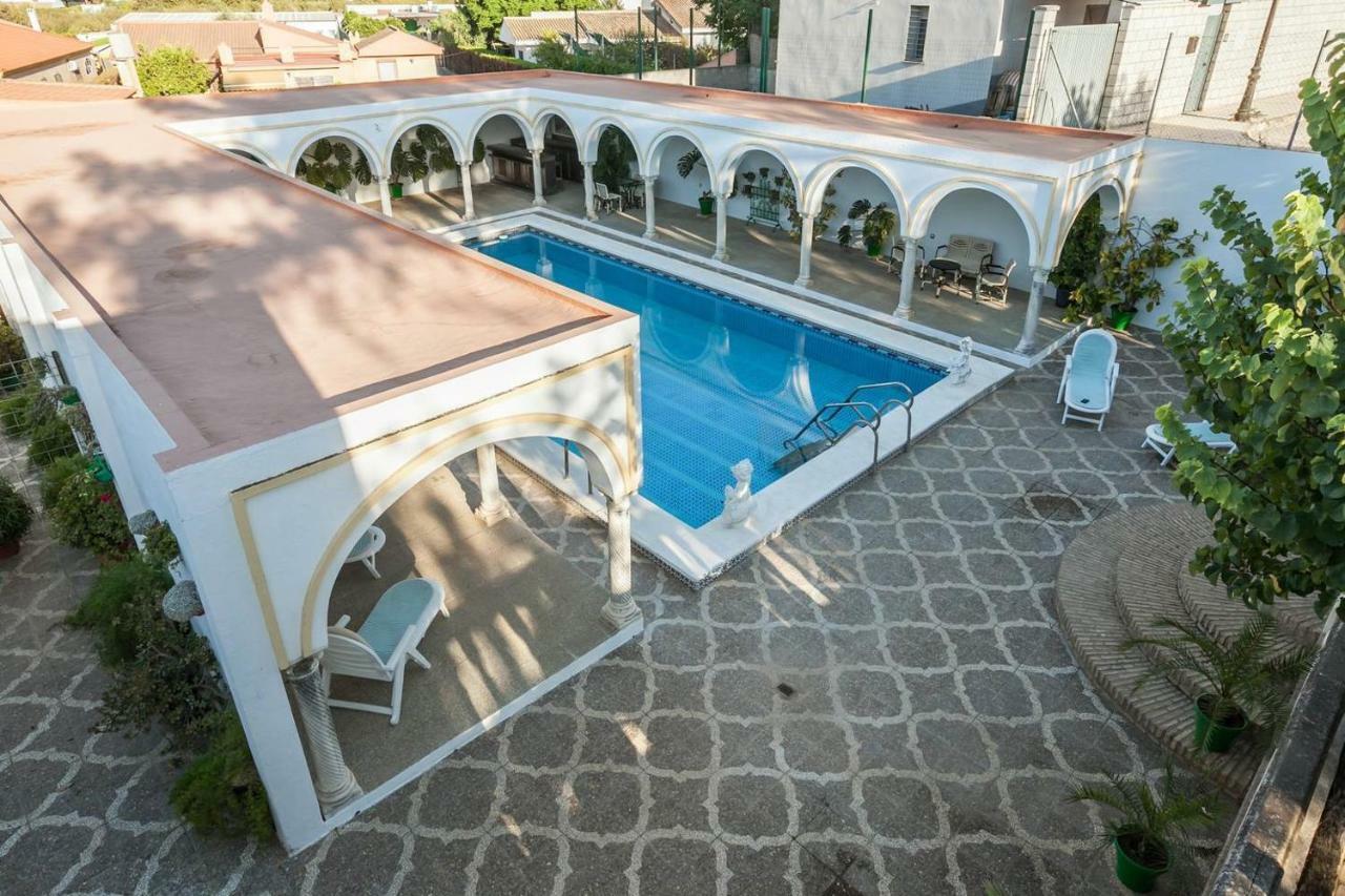 Villa Del Manzano Villanueva del Ariscal ภายนอก รูปภาพ