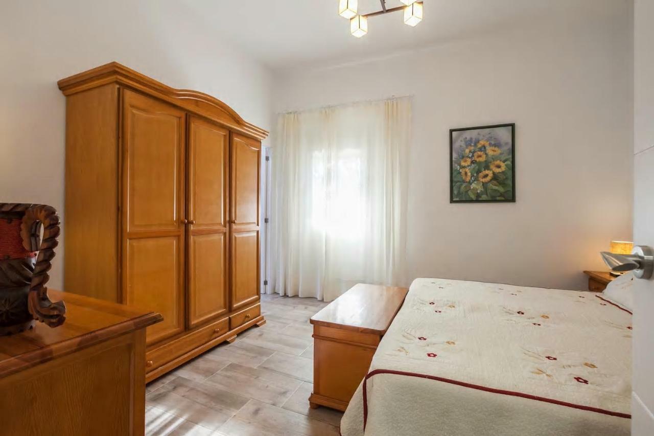 Villa Del Manzano Villanueva del Ariscal ภายนอก รูปภาพ