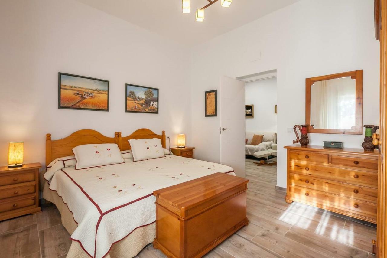 Villa Del Manzano Villanueva del Ariscal ภายนอก รูปภาพ