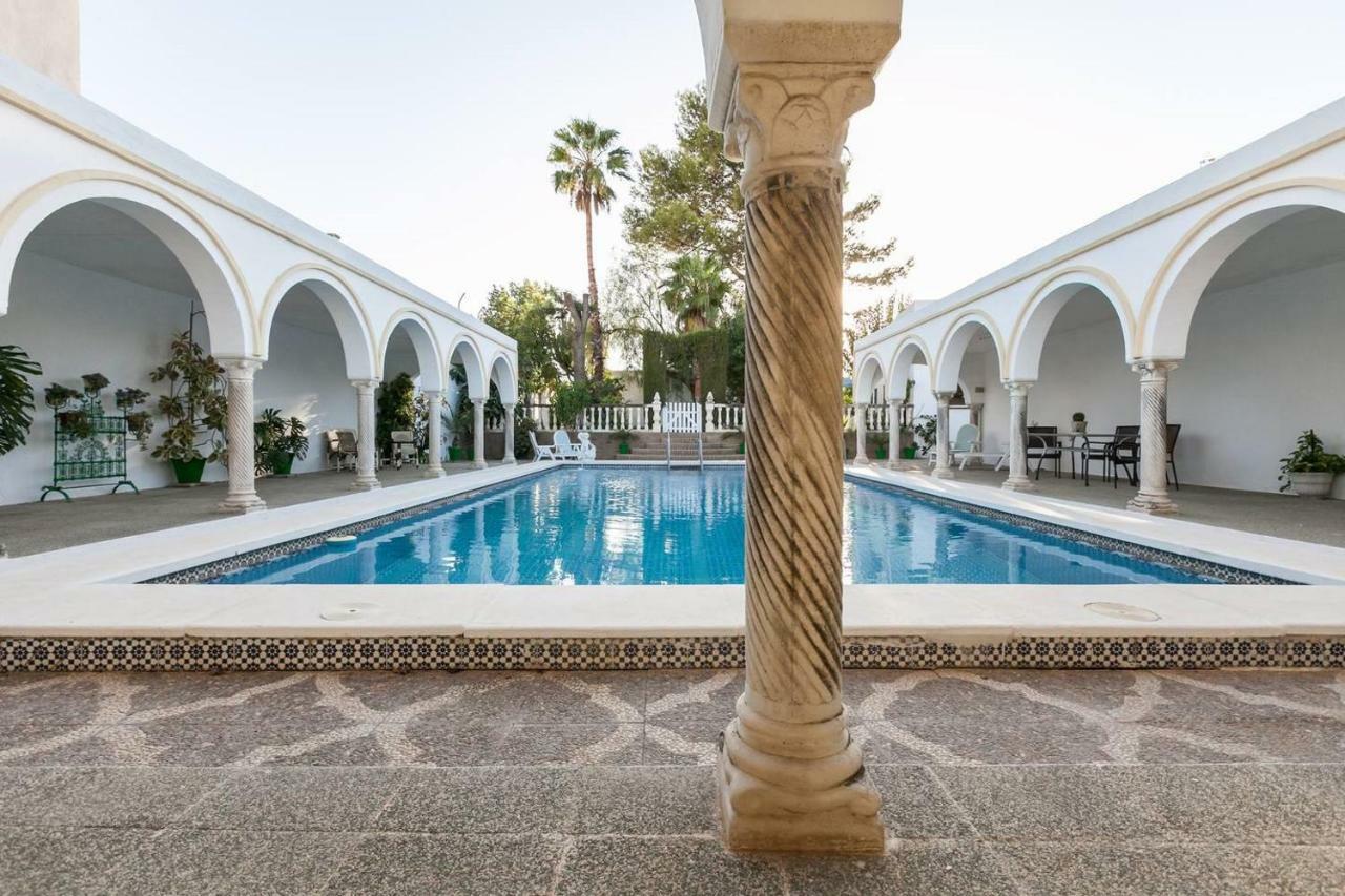 Villa Del Manzano Villanueva del Ariscal ภายนอก รูปภาพ